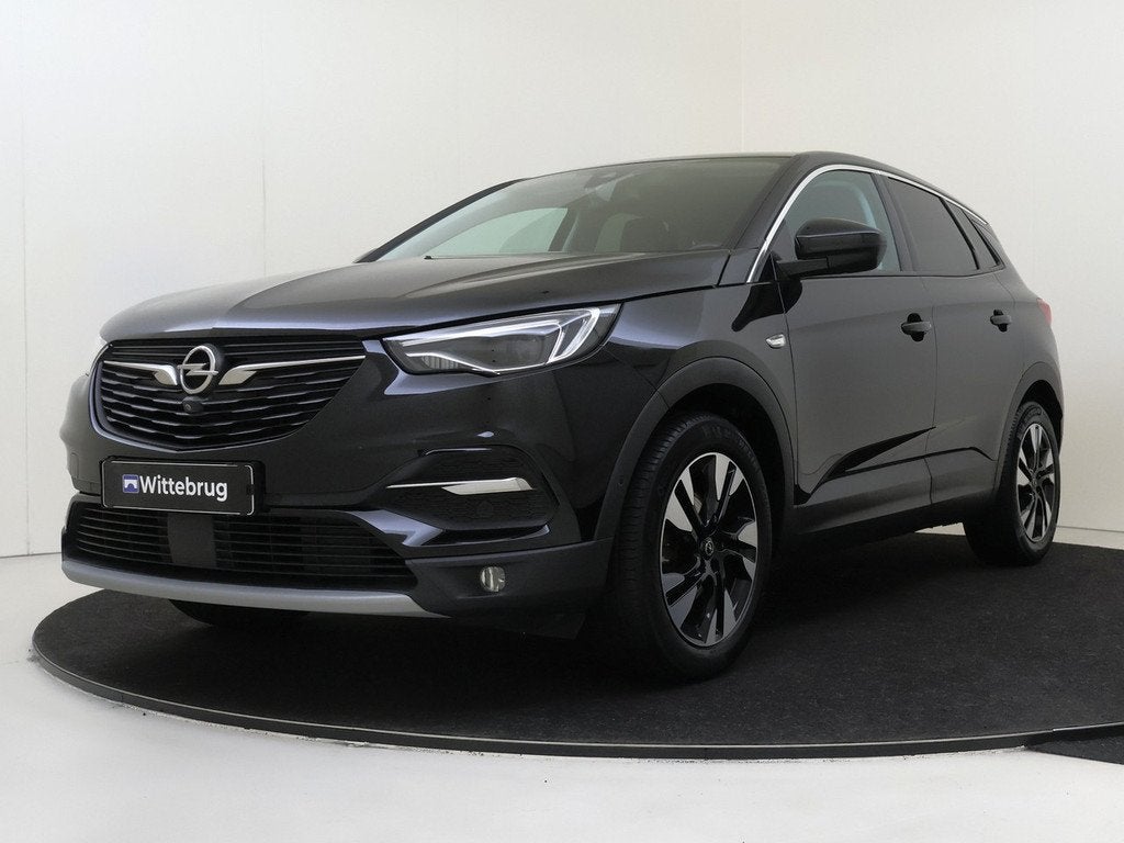 Opel Grandland X 1.2 Turbo 130PK Business Elegance TREKHAAK, Auto's, Opel, Gebruikt, 1295 kg, 1199 cc, Zwart