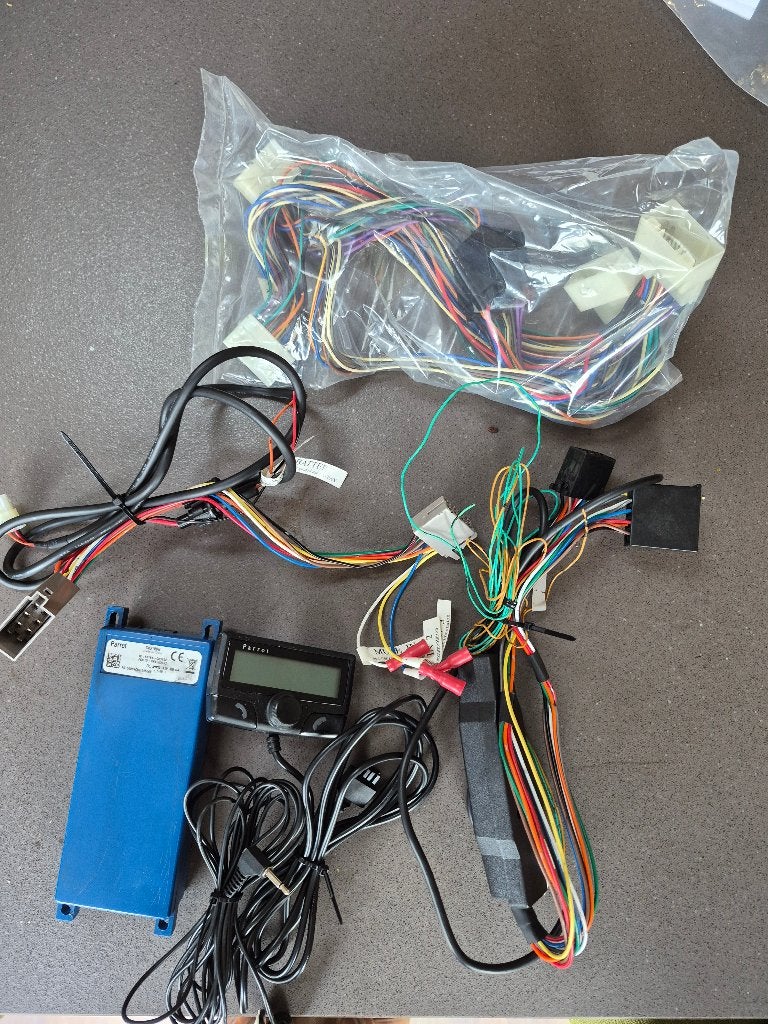 Gebruikte Parrot model CK 3100 N, Ophalen of Verzenden, Gebruikt