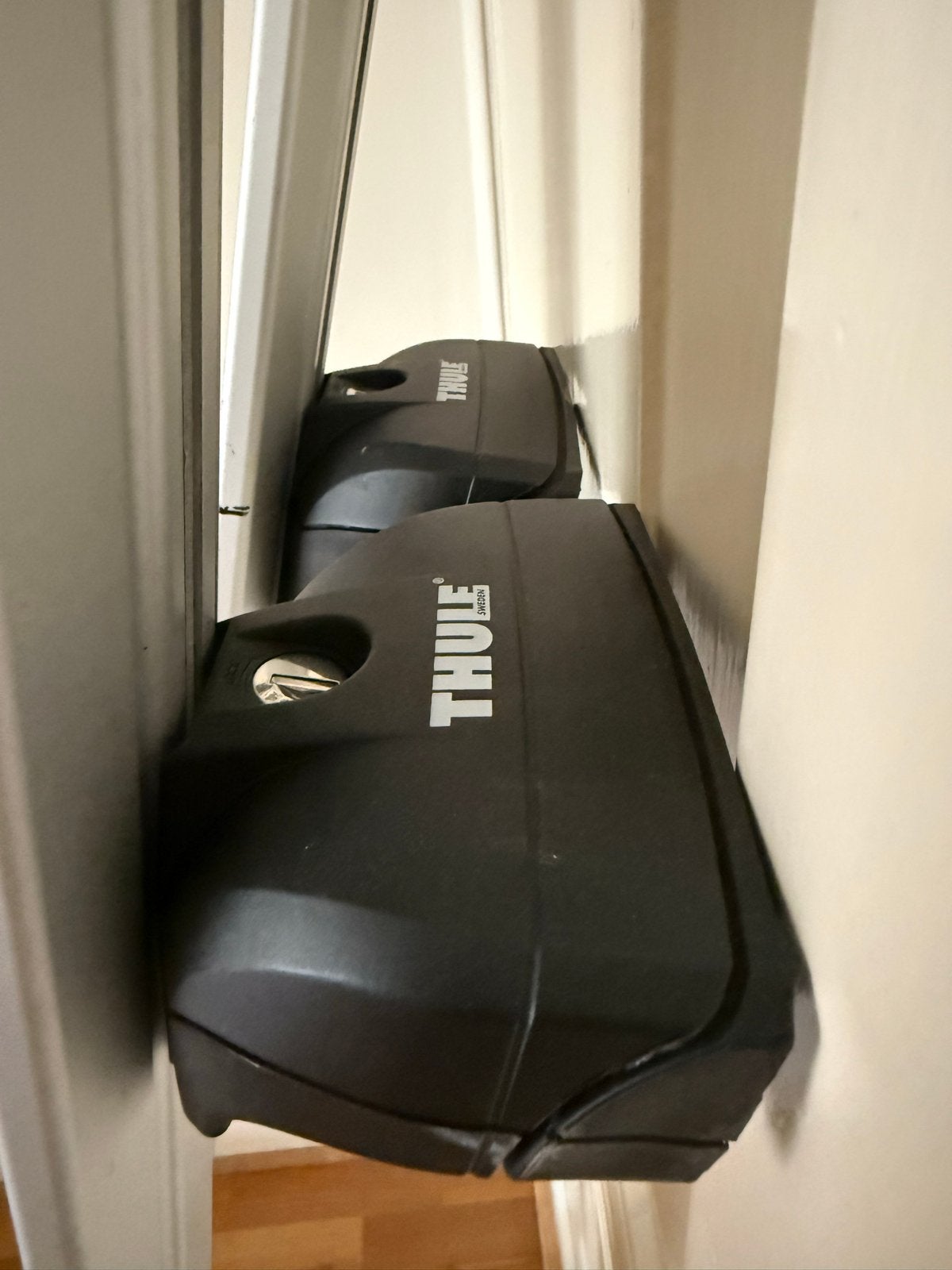 Thule dakdragers met sleutel (mecedes viano 2005 compatible), Ophalen, Gebruikt