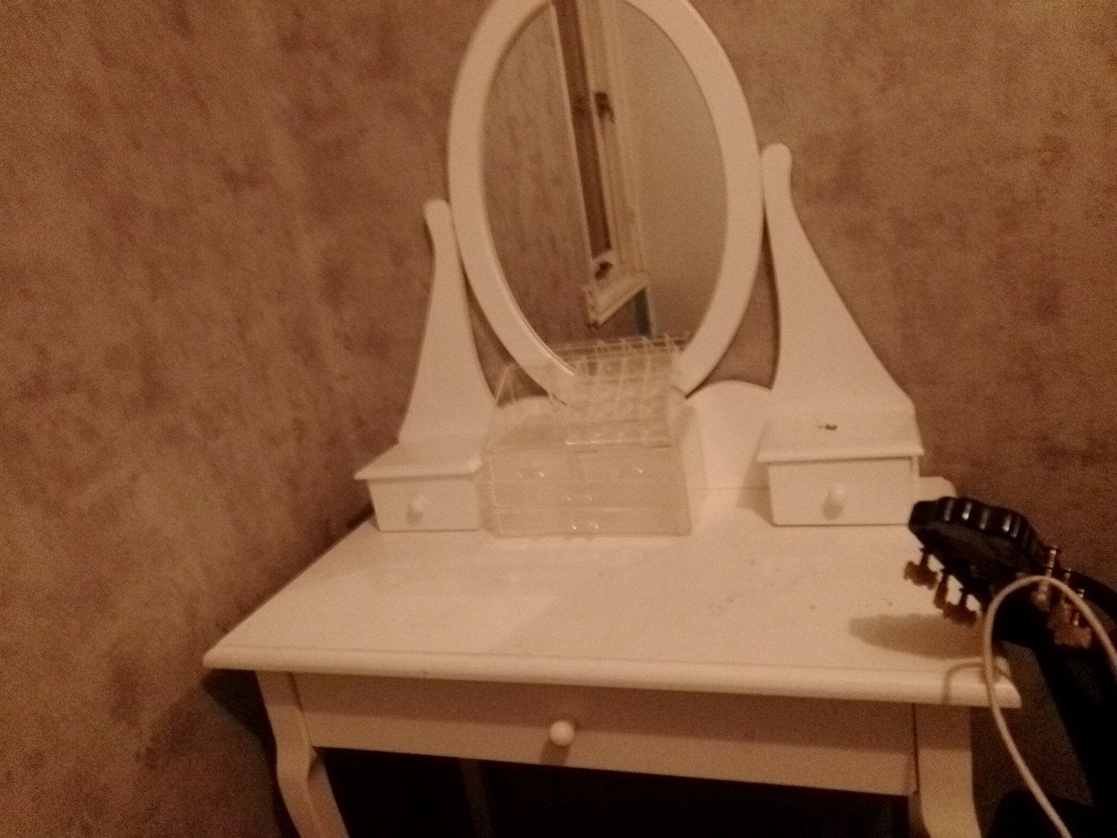Witte makeup tafel met spiegel en lades, Huis en Inrichting, Ophalen, Gebruikt, Hout, Klassiek