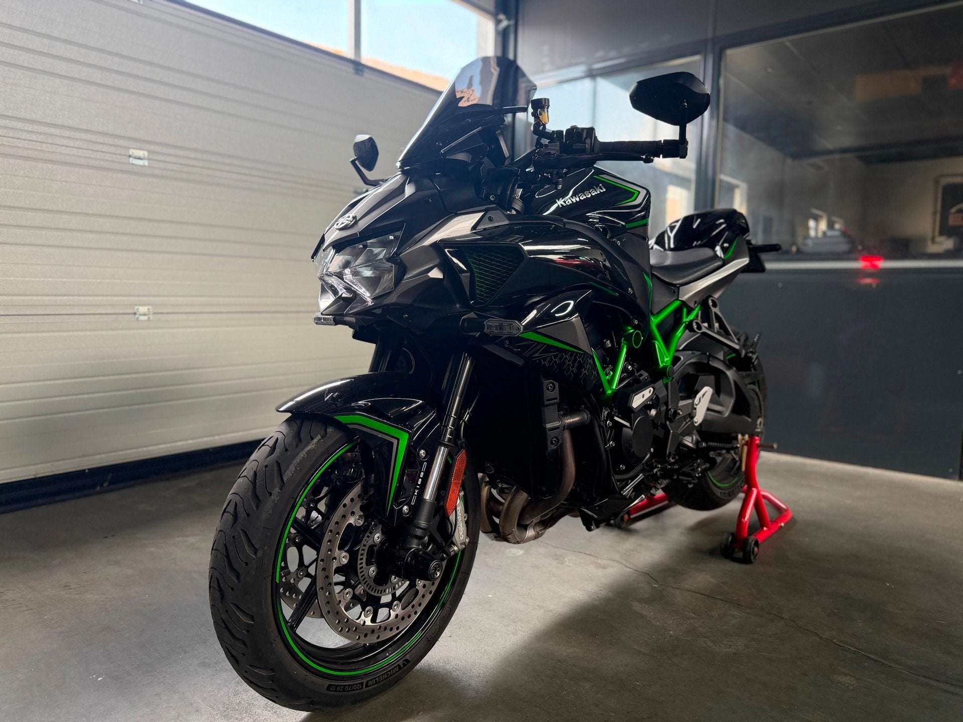 Kawasaki Tour Z H2 SUPERCHARGED|SCORPION|TOP STAAT|ZH2|, Bedrijf, Meer dan 35 kW, Toermotor, LED Verlichting
