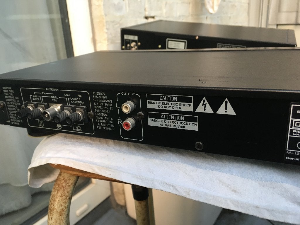 Foto 20 van Pioneer stereo Tuner TX-1070 R of Tuner F-551L, 2 soorten