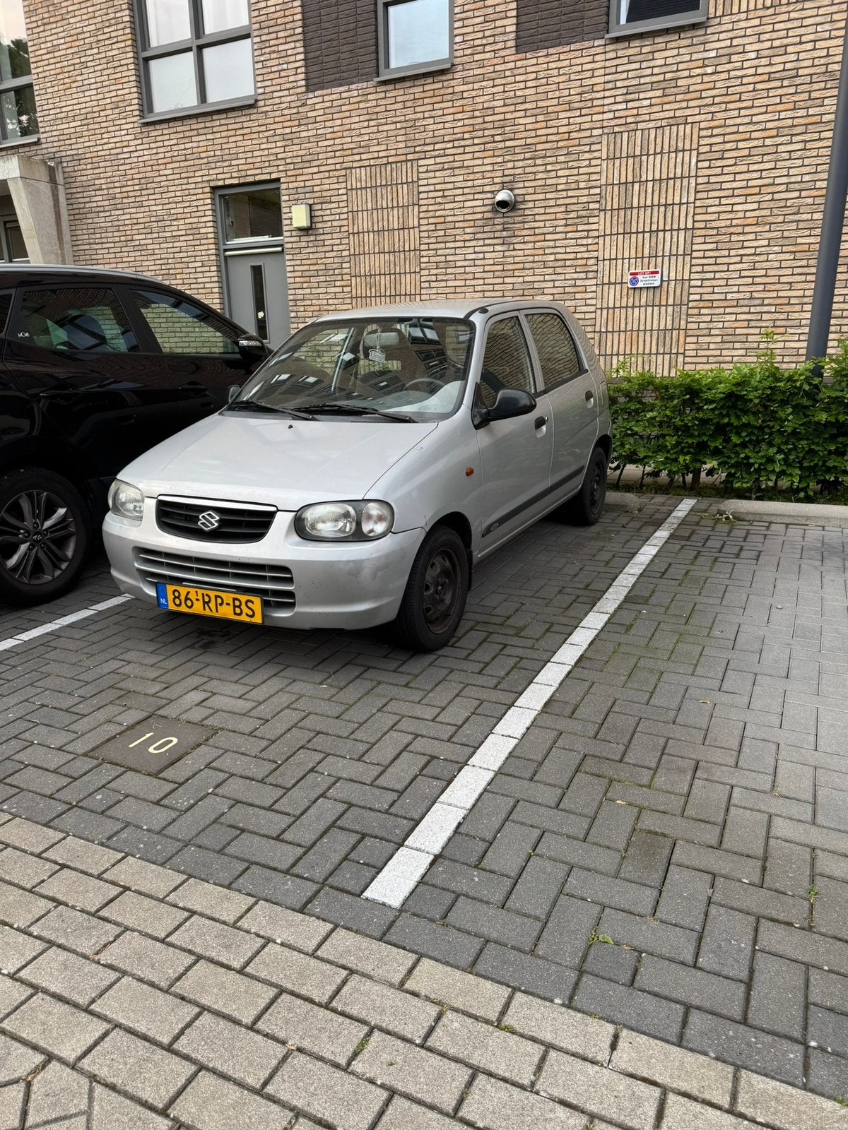 Suzuki Alto 1.1 16V 5d AGS 2005 Grijs, Auto's, Suzuki, Alto, Benzine, B, Hatchback, Handgeschakeld, Origineel Nederlands, Zilver of Grijs