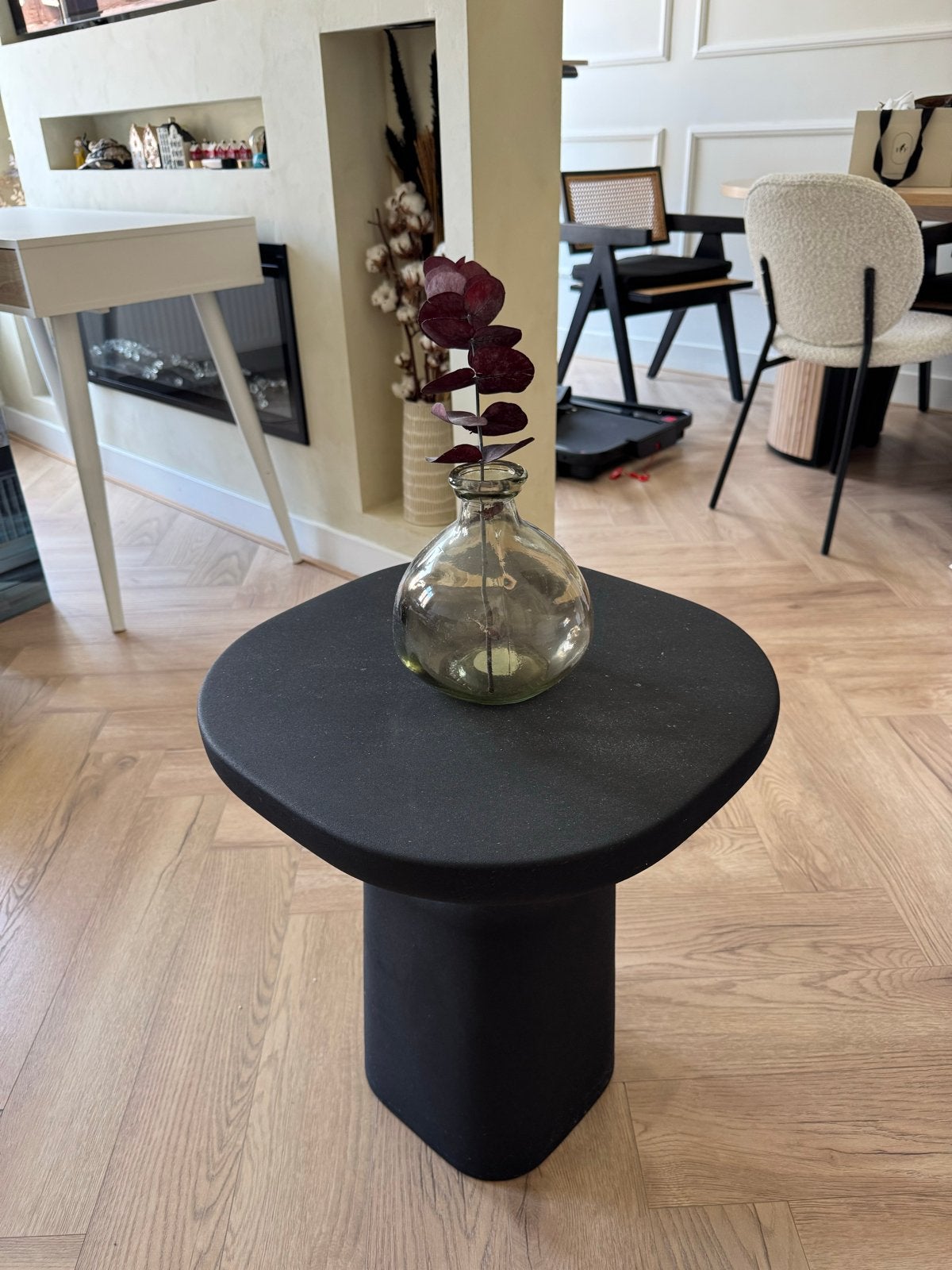 Bijzettafel van Boo - Zo goed als nieuw, 45 tot 60 cm, Overige materialen, Minder dan 55 cm, Ophalen of Verzenden