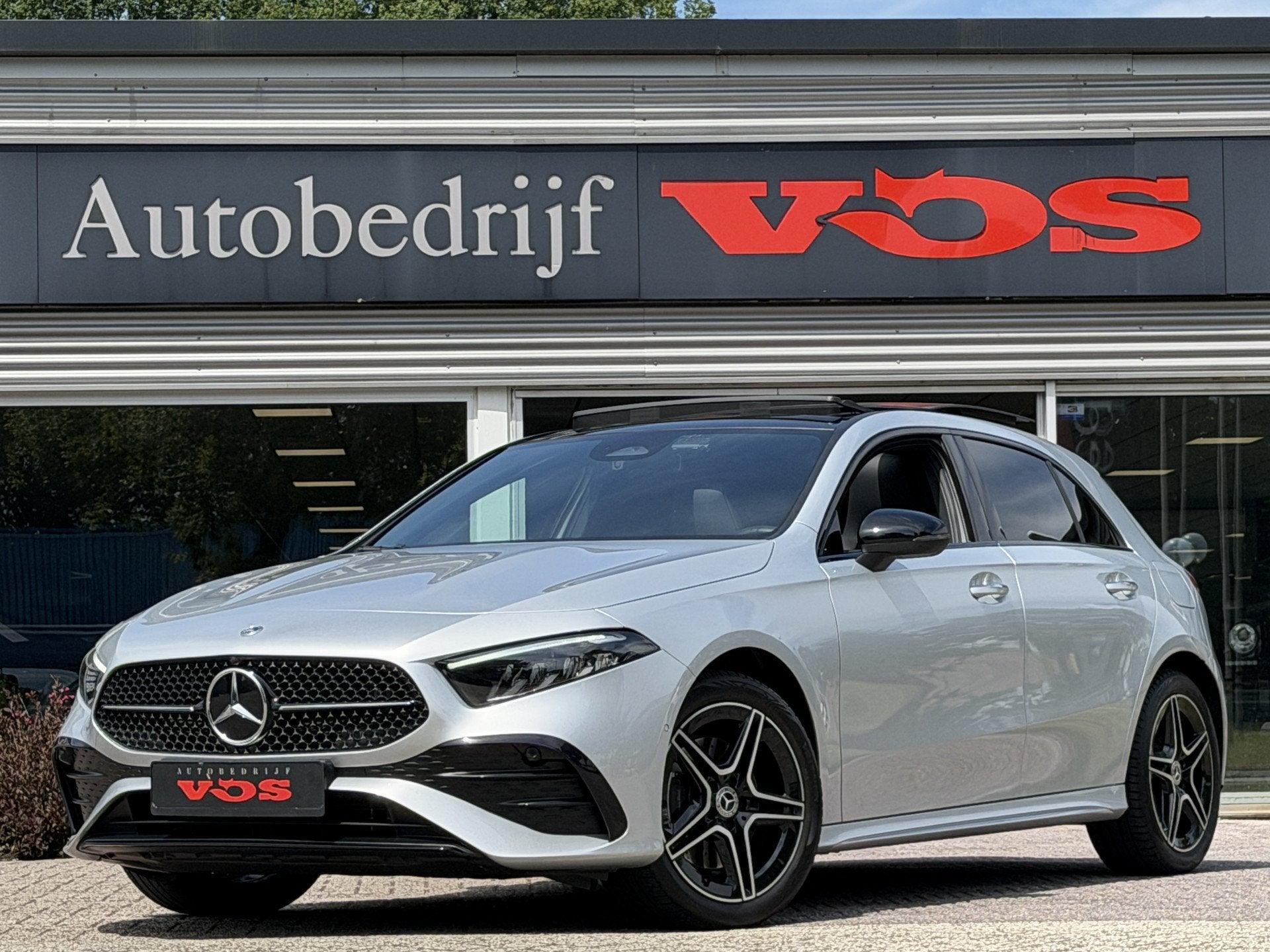 Mercedes-Benz A-Klasse 250 e AMG Line | Panodak | Camera | S, Automatische klimaatregeling, Gebruikt, 4 cilinders, Met garantie (alle)