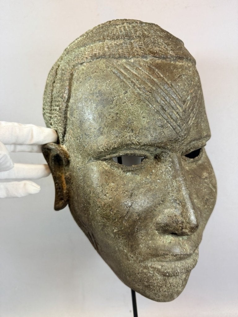 261087 Oud Afrikaans Bronzen Oba masker - Benin - Nigeria., Ophalen of Verzenden