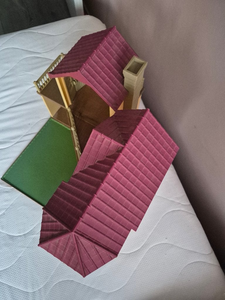 Leuk poppenhuis met rood dak, Ophalen of Verzenden, Gebruikt, Poppenhuis