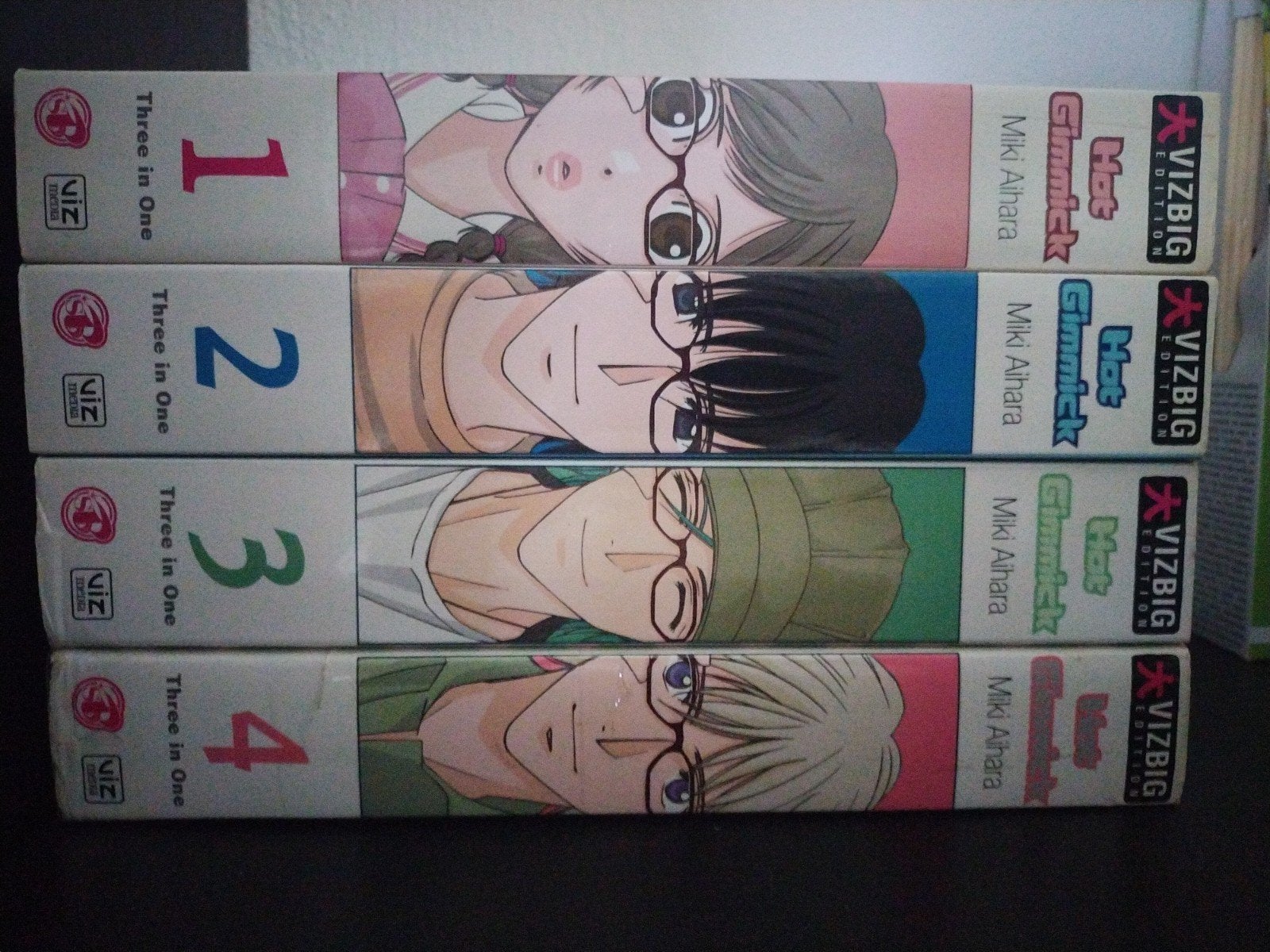 Hot Gimmick - VIZBIG Edition 1-4 (compleet), Boeken, Complete serie of reeks, Ophalen of Verzenden, Gelezen, Japan (Manga)
