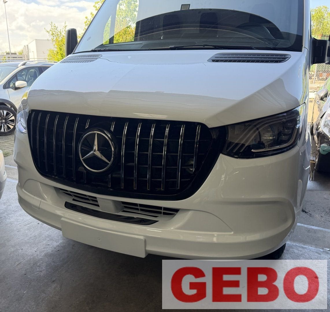 Mercedes sprinter w907  2018+ voorkop voor kop motorkap bump
