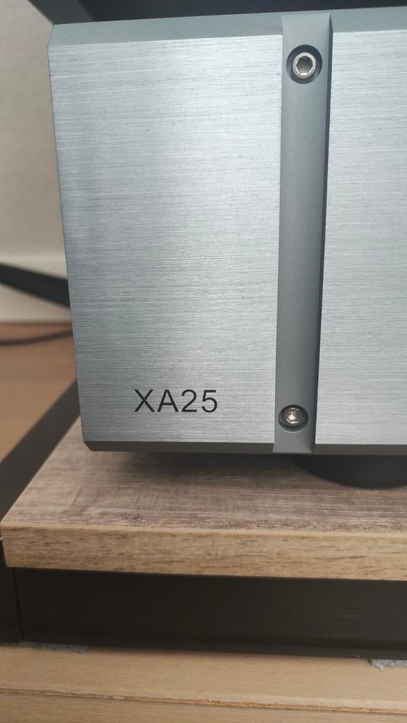 2x Pass Labs XA25 Klasse A Eindversterkers voor Bi-amping, Ophalen, Zo goed als nieuw, 60 tot 120 watt, Overige merken