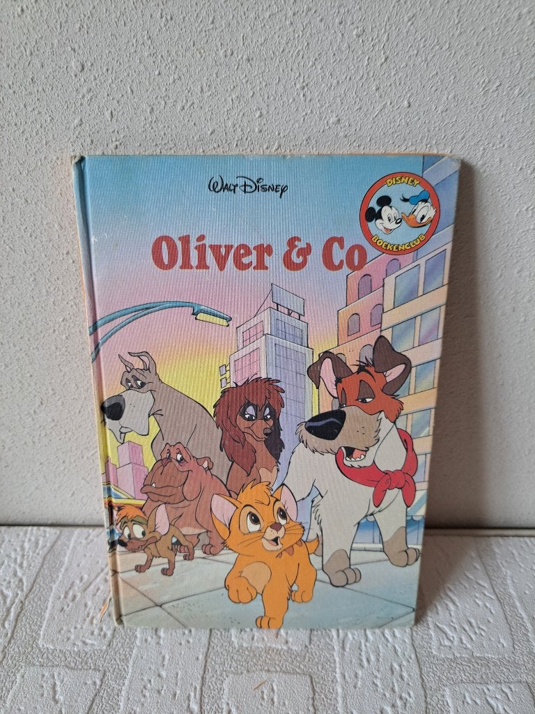 Oliver en Co Disney Boekenclub ISBN 9032038567, Ophalen of Verzenden, Overige figuren, Gebruikt, Overige typen