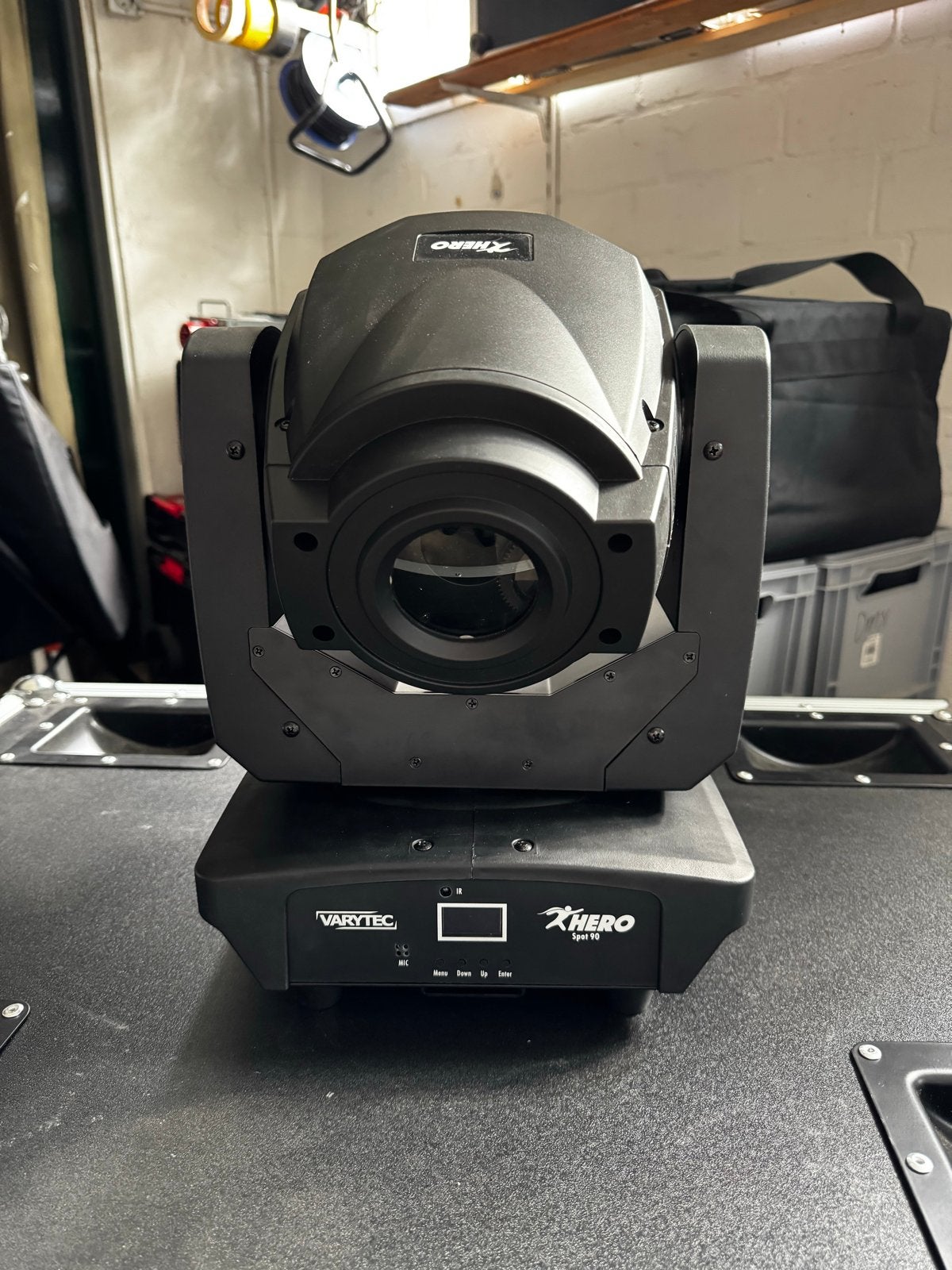 Varytec Hero Spot 60 Moving Head in Flightcase (4 stuks), Ophalen, Gebruikt, Licht