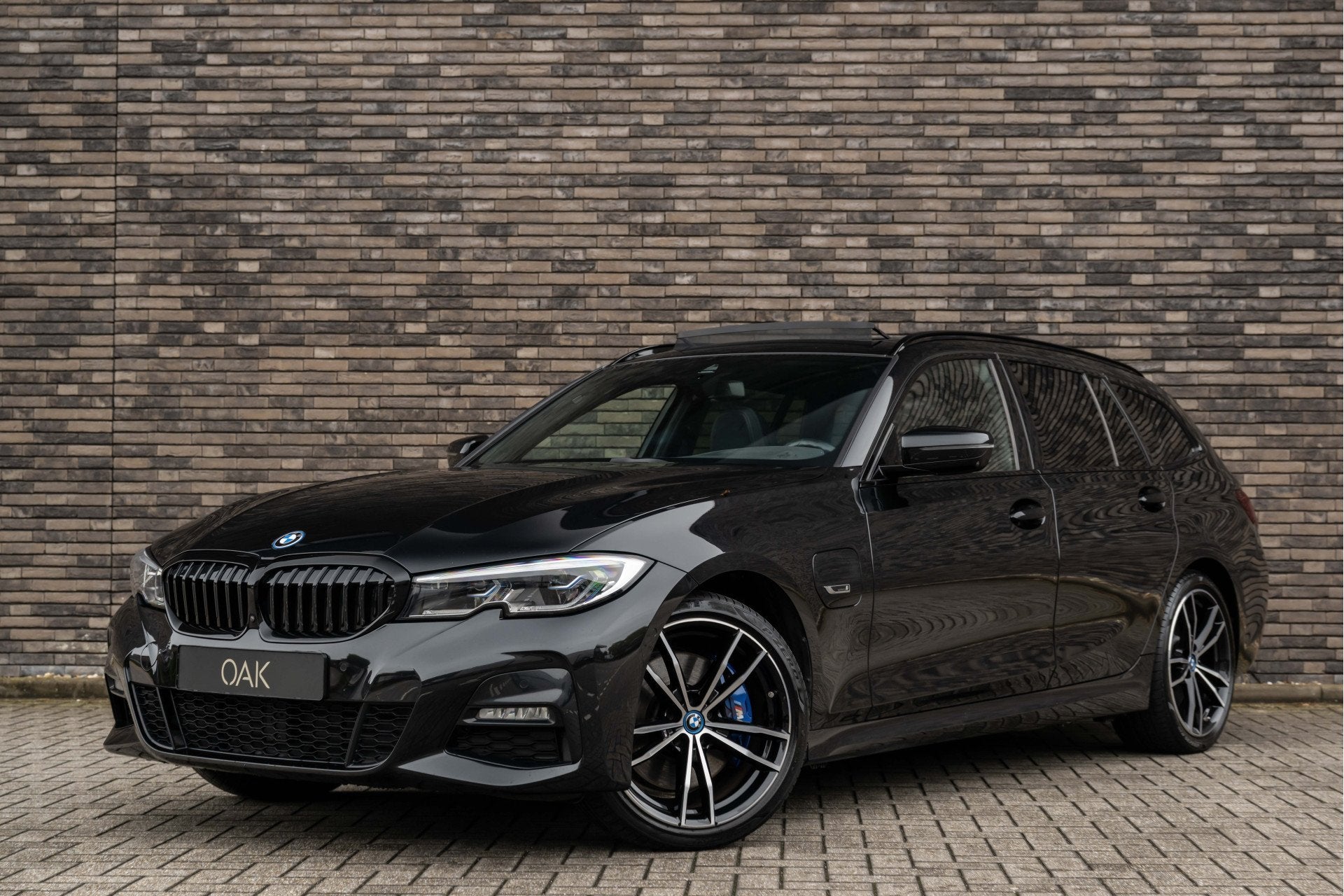 BMW 3 Serie Touring 330e | M-Sport | Live Cockpit | Panorama, Auto's, Achterwielaandrijving, Gebruikt, 4 cilinders, Zwart