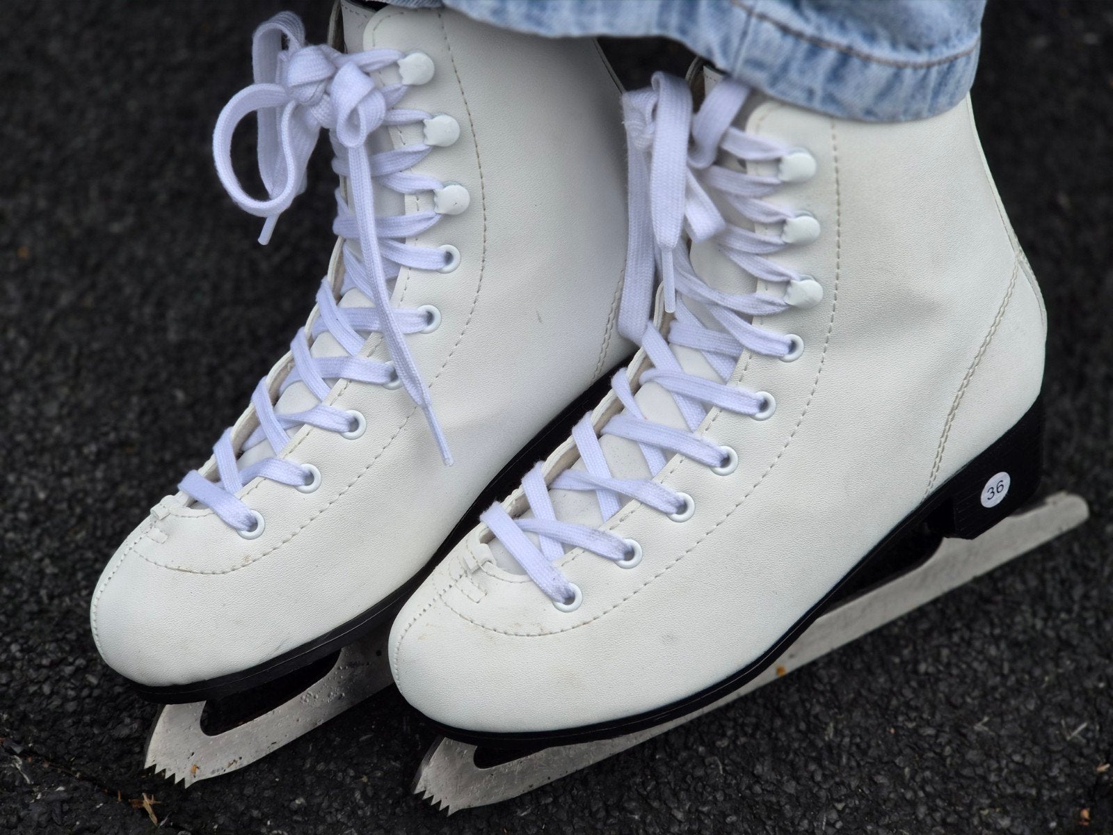 Witte kunstschaatsen - Maat 36, Sport en Fitness, Ophalen, Zo goed als nieuw, Kunstschaatsen, Overige merken