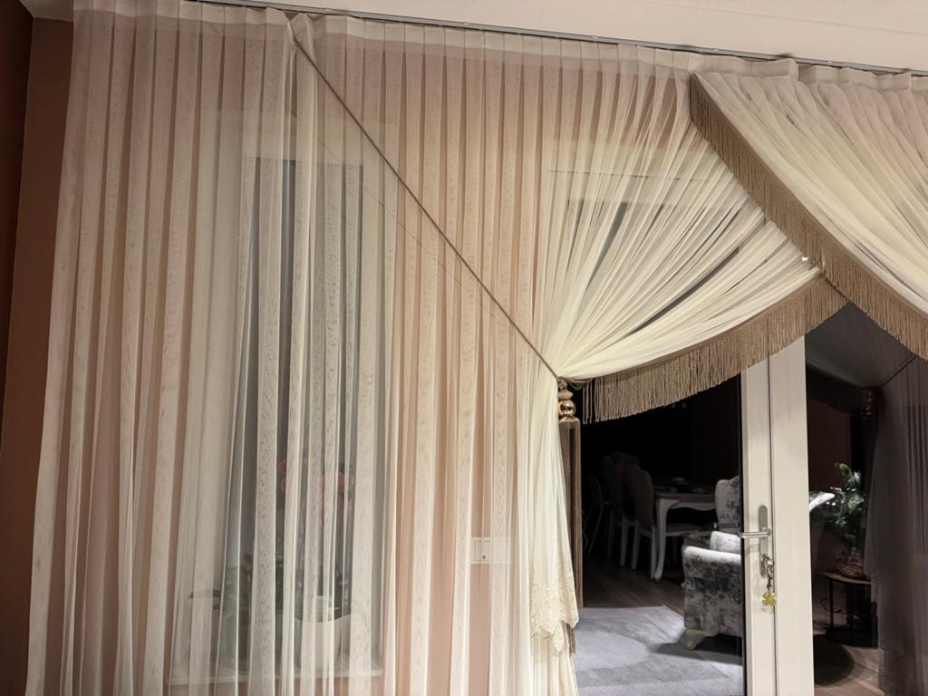 Luxe gordijnen set, 510x260 cm, crème/wit, Huis en Inrichting, Ophalen of Verzenden, Zo goed als nieuw, Crème, 200 cm of meer