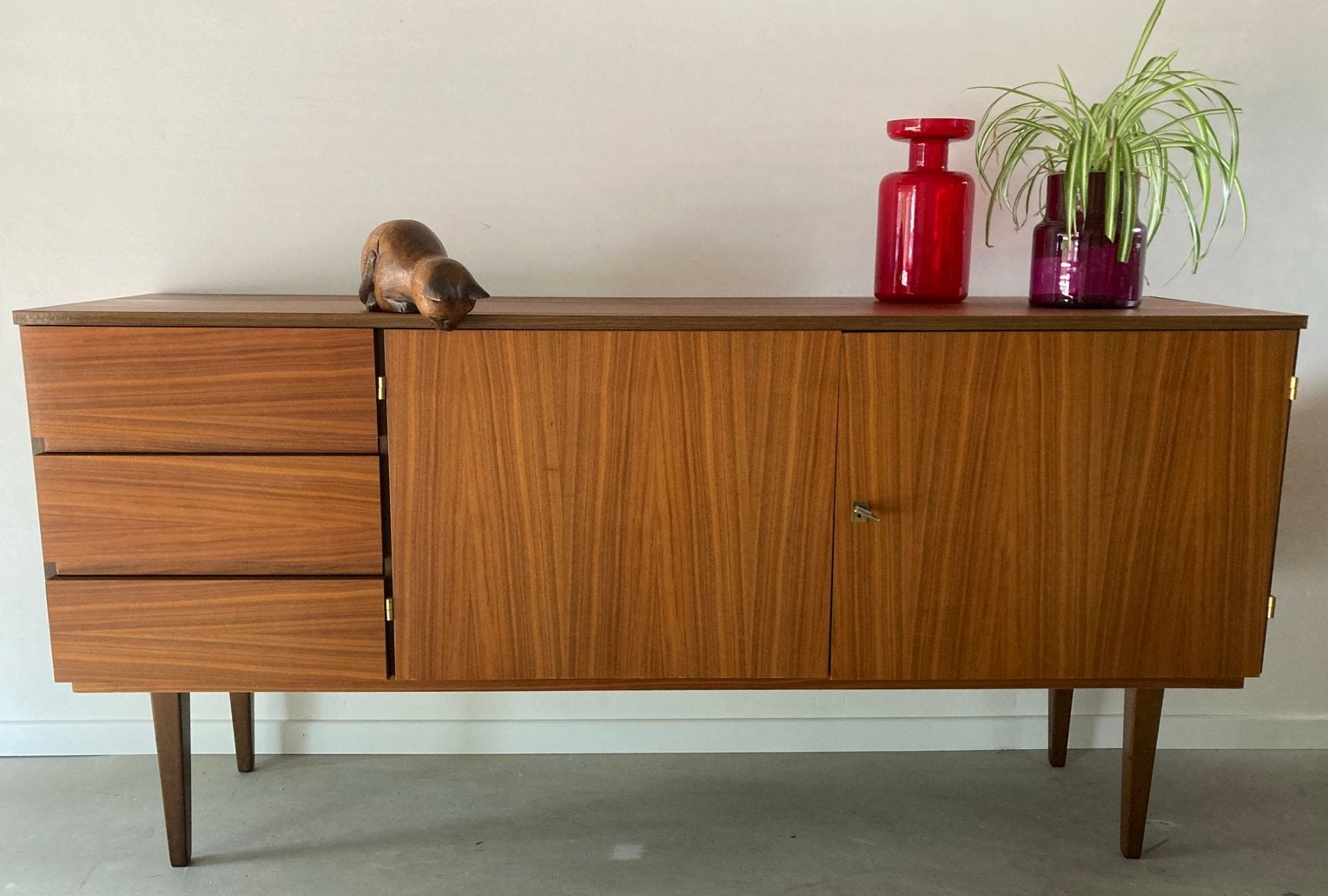 Midcentury vintage teak dressoir, Mid--Century Deens jaren 60 retr vintage sideboard lowboard, Gebruikt, RT Möbel, 150 tot 200 cm