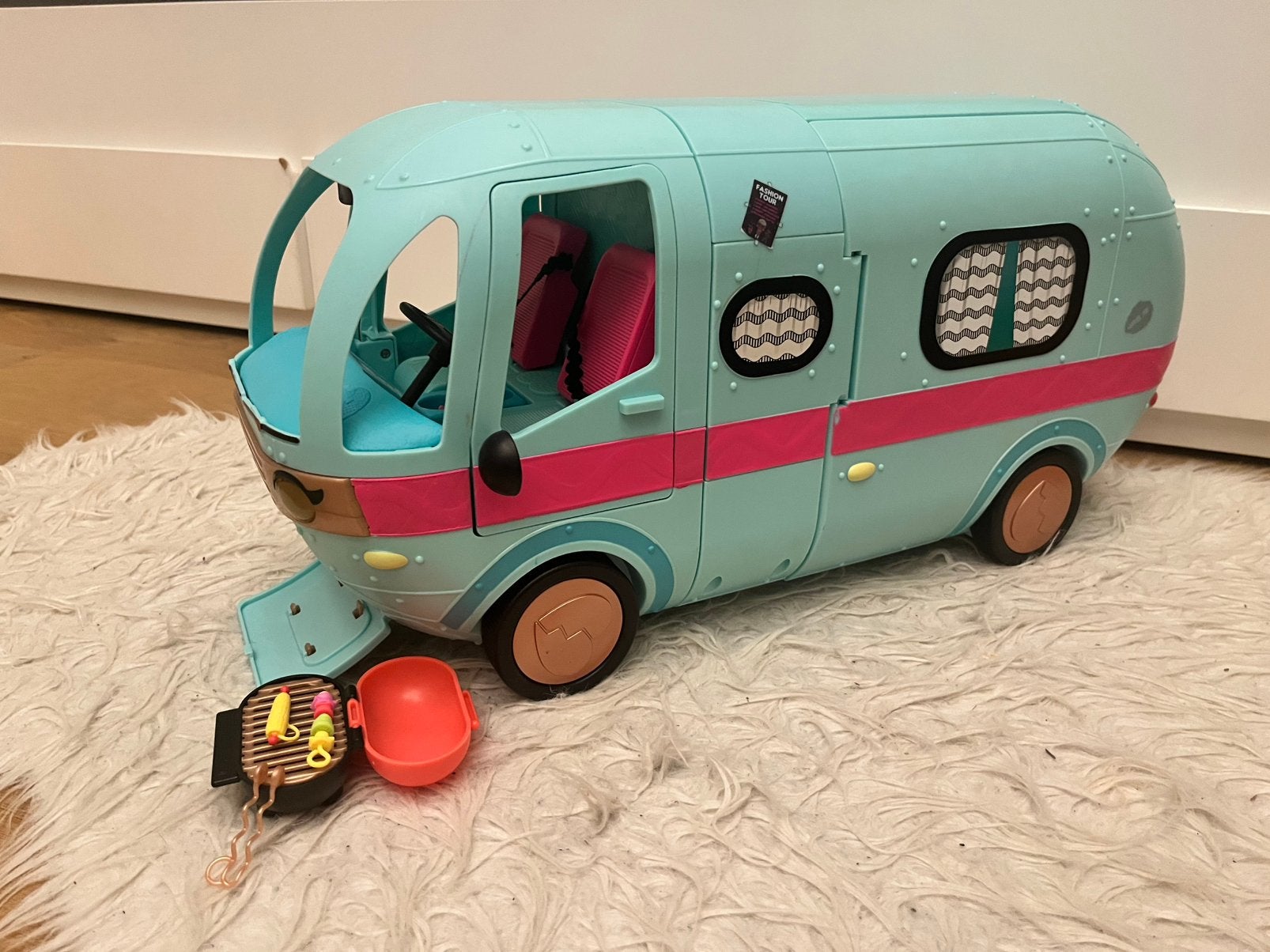 L.O.L. Surprise! Glamper Camper 4-in-1 Speelset, Ophalen, Zo goed als nieuw