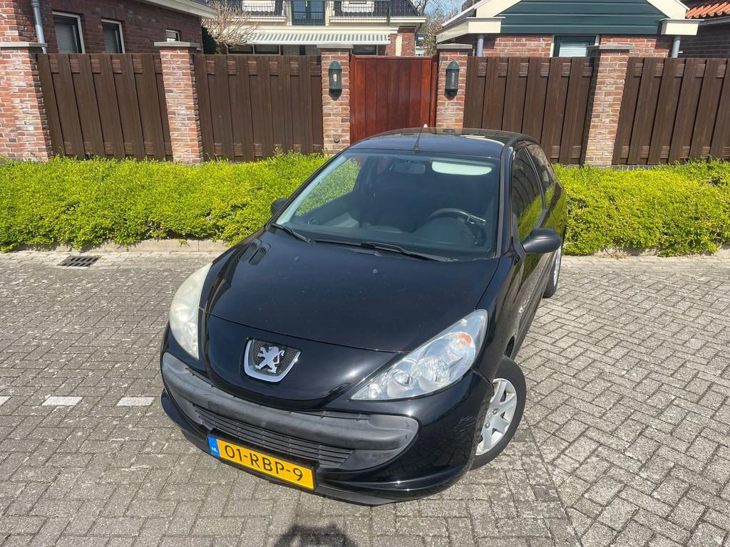 Peugeot 206 + 1.1 Accent 3drs AIRCO LAGE KILOMETERSTAND NAP, Voorwielaandrijving, Stof, Gebruikt, 31 €/maand