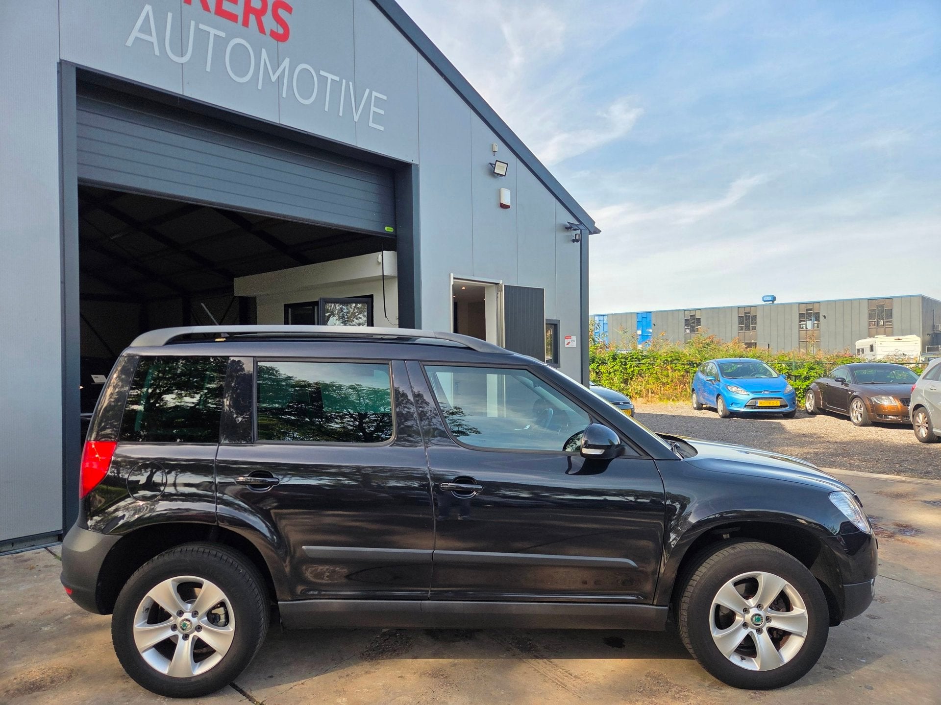 Skoda Yeti 2.0 TDI Greentech Ambition 103KW, Auto's, Voorwielaandrijving, Euro 5, 4 cilinders, Zwart