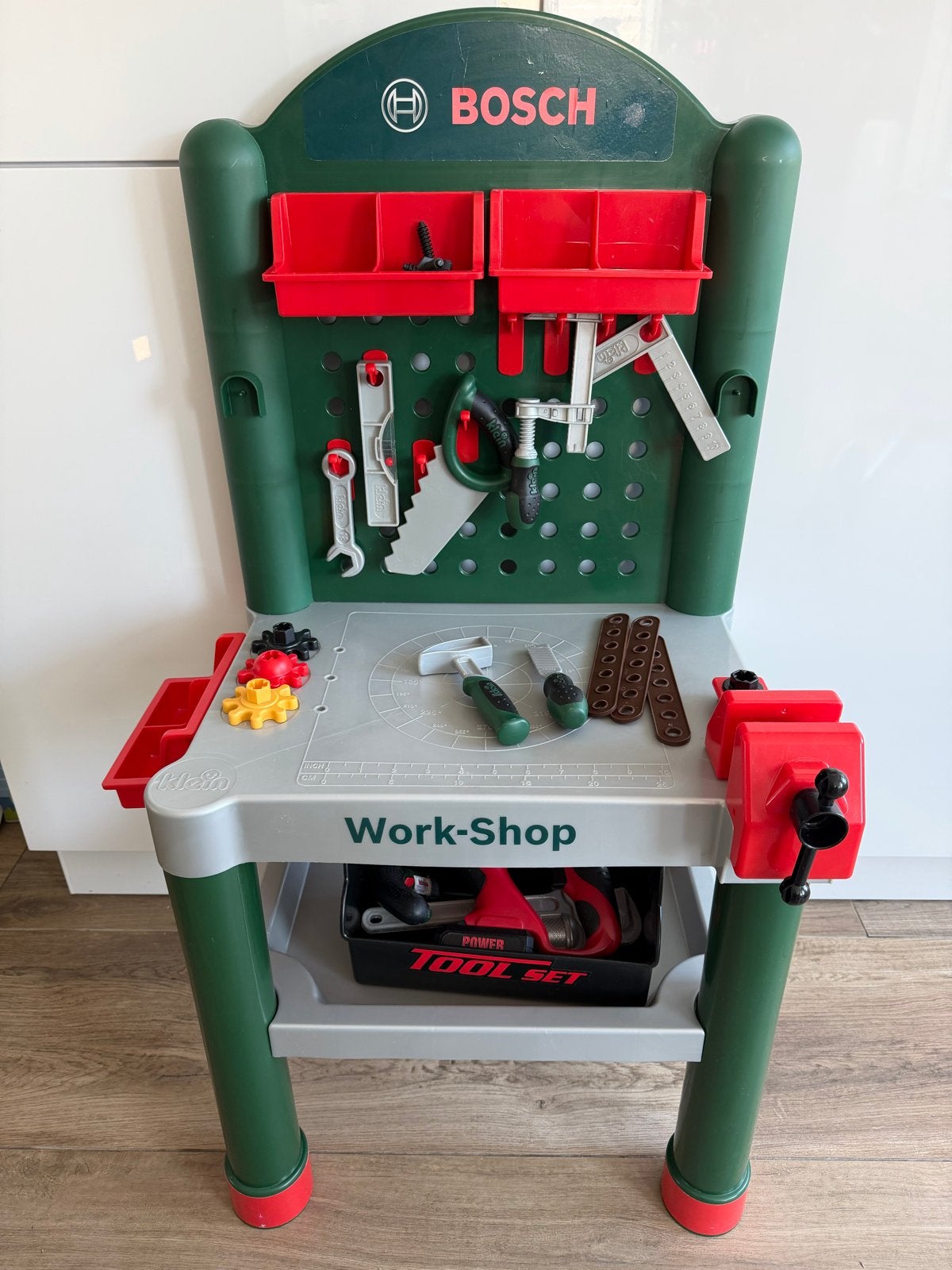 Bosch Werkbank voor kinderen - met gereedschap, Kinderen en Baby's, Speelgoed | Overig, Ophalen, Gebruikt, Jongen of Meisje