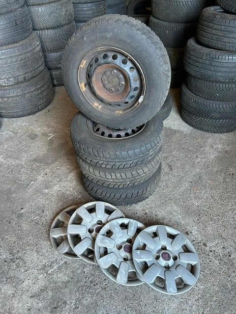 4 x 155/80/13 banden all season nieuw op velgen Panda 8/9 mm, Auto-onderdelen, Banden en Velgen, Info@apollotyres.nl, 155 mm, 13 inch