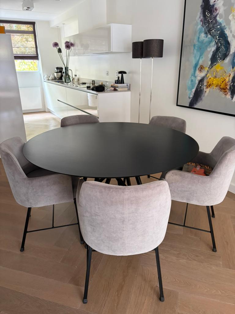Studio Henk tafel + stoelen, Ophalen, Gebruikt, Vijf personen of meer, 100 tot 150 cm