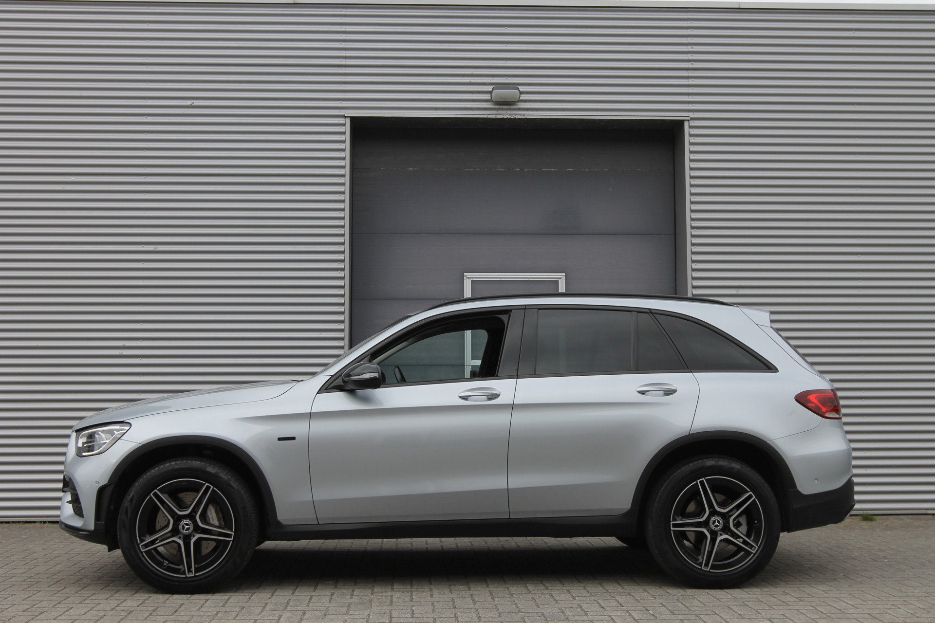 Mercedes-Benz GLC 300e 4MATIC Business Solution AMG I PHEV I, Automaat, Dealer onderhouden, Gebruikt, Zwart