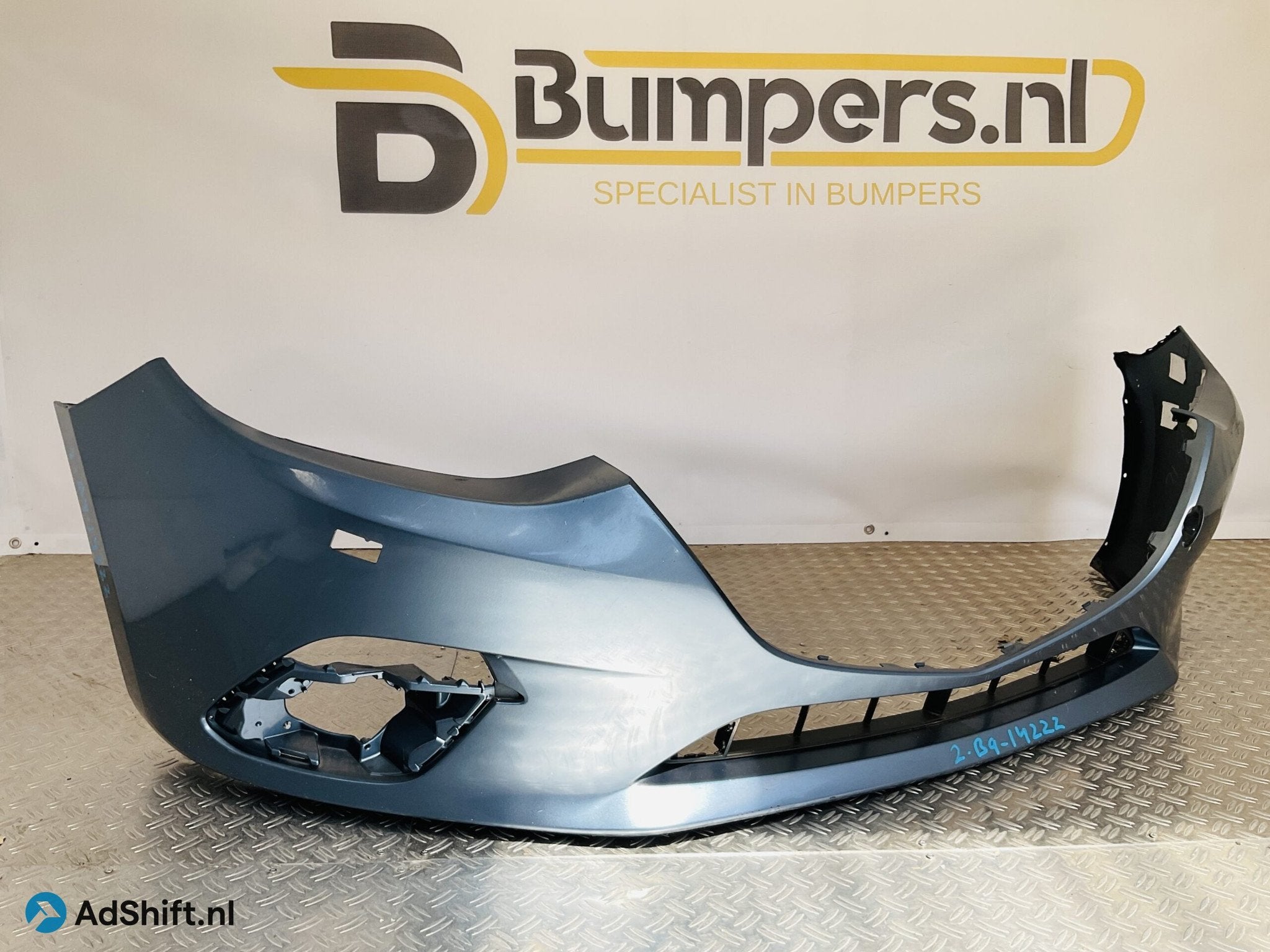 Bumper Mazda 3 2013-2018 kls BHN1-50031 Voorbumper 2-B9-1422, Bumper