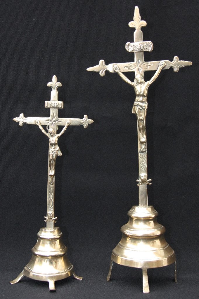 2 Antieke bronzen/koperen altaar kruisjes (zeer oud), Ophalen of Verzenden