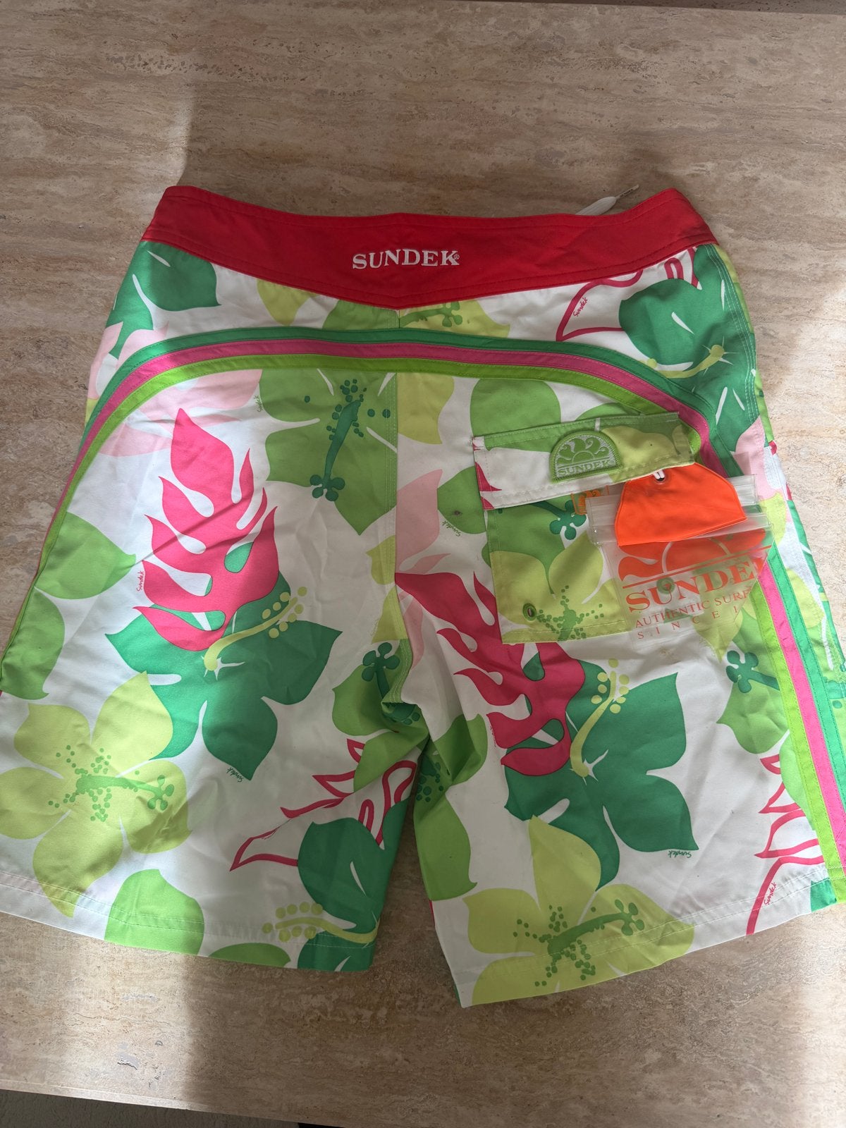 Nieuwe Sundek zwembroek met tropische print, Ophalen of Verzenden, Nieuw, Meerkleurig, Zwembroek of Short