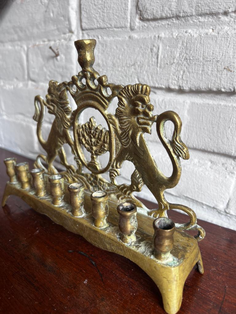 Vintage Koperen Menorah met Leeuwen en Levensboom, Ophalen of Verzenden