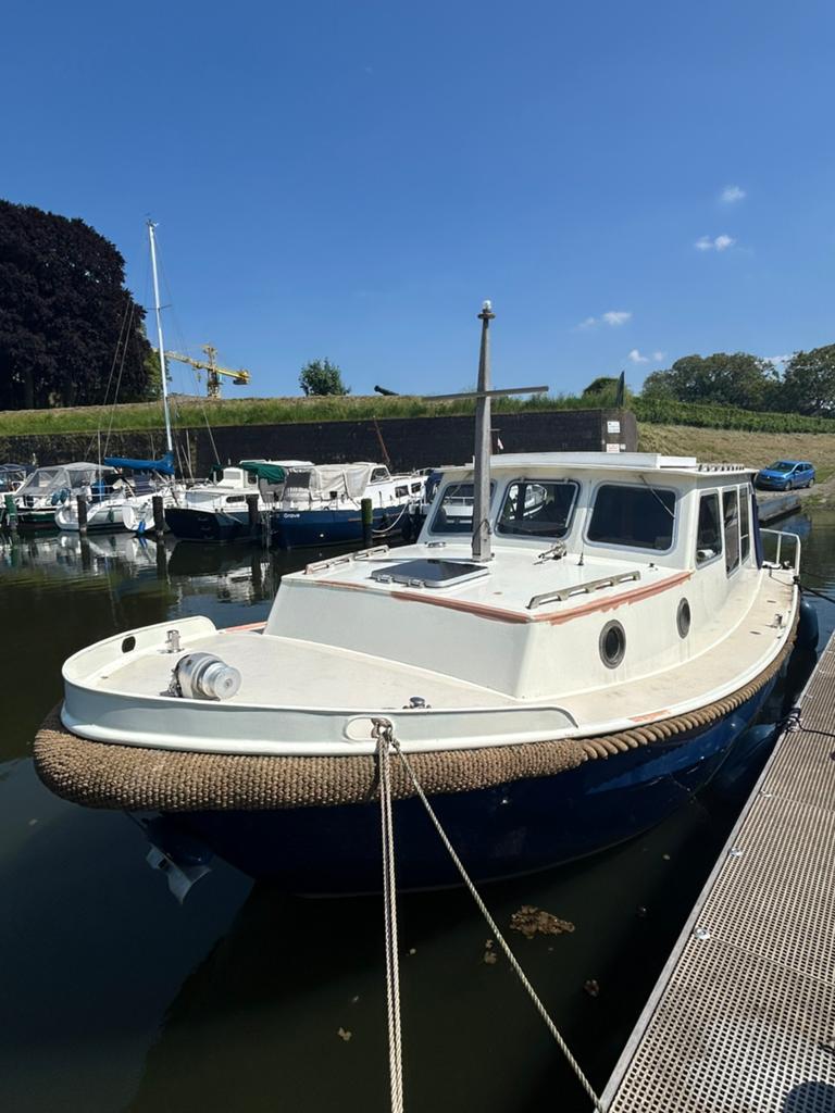Vlet, moterboot, staal, Watersport en Boten, Motorboten en Motorjachten, Gebruikt, Staal, Diesel, Binnenboordmotor, Afdekzeil