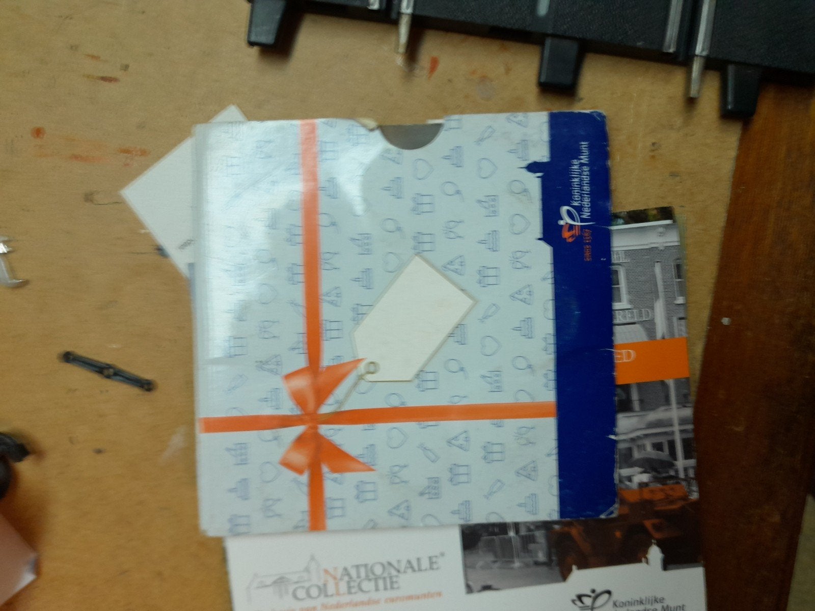Koninklijke Nederlandse Munt cadeauverpakking, Postzegels en Munten, Setje, Koningin Beatrix, Geboorte of Huwelijk, Overige waardes