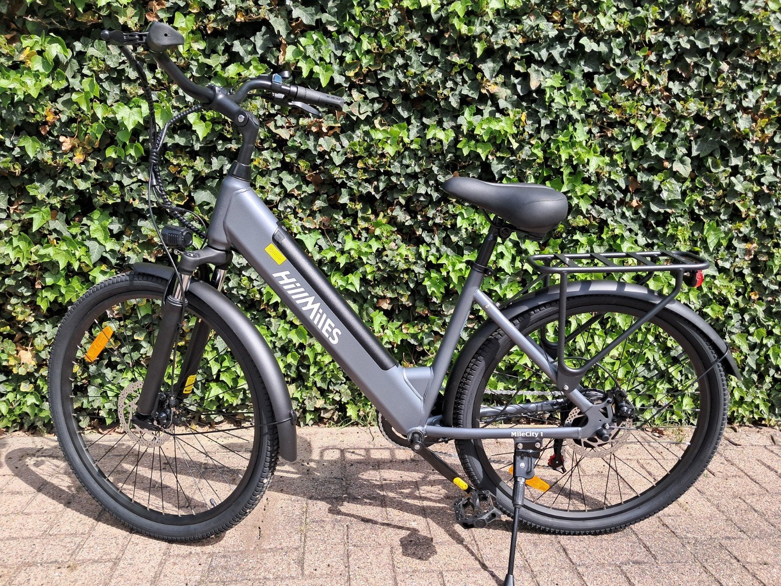 mooie nieuwe ongebruikte 26 inch elektrische fiets, Nieuw, Minder dan 47 cm, 50 km per accu of meer, Ophalen