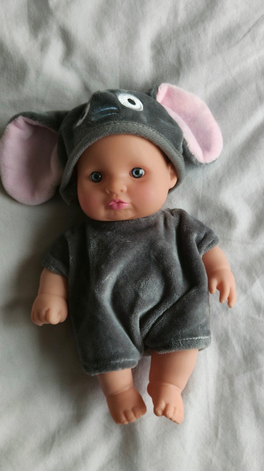 Schattig popje met olifantenpakje - 20 cm, Ophalen of Verzenden, Zo goed als nieuw, Overige typen