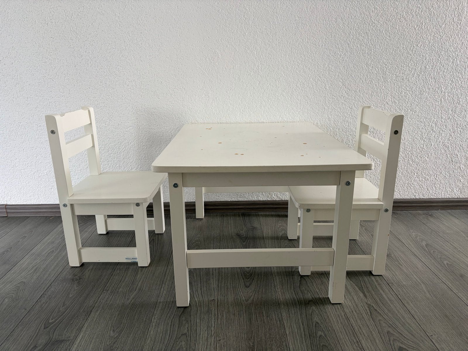 Witte kinder tafel met 2 stoelen, Merk Holland by Happy baby, Kinderen en Baby's, Kinderkamer | Tafels en Stoelen, Ophalen, Gebruikt