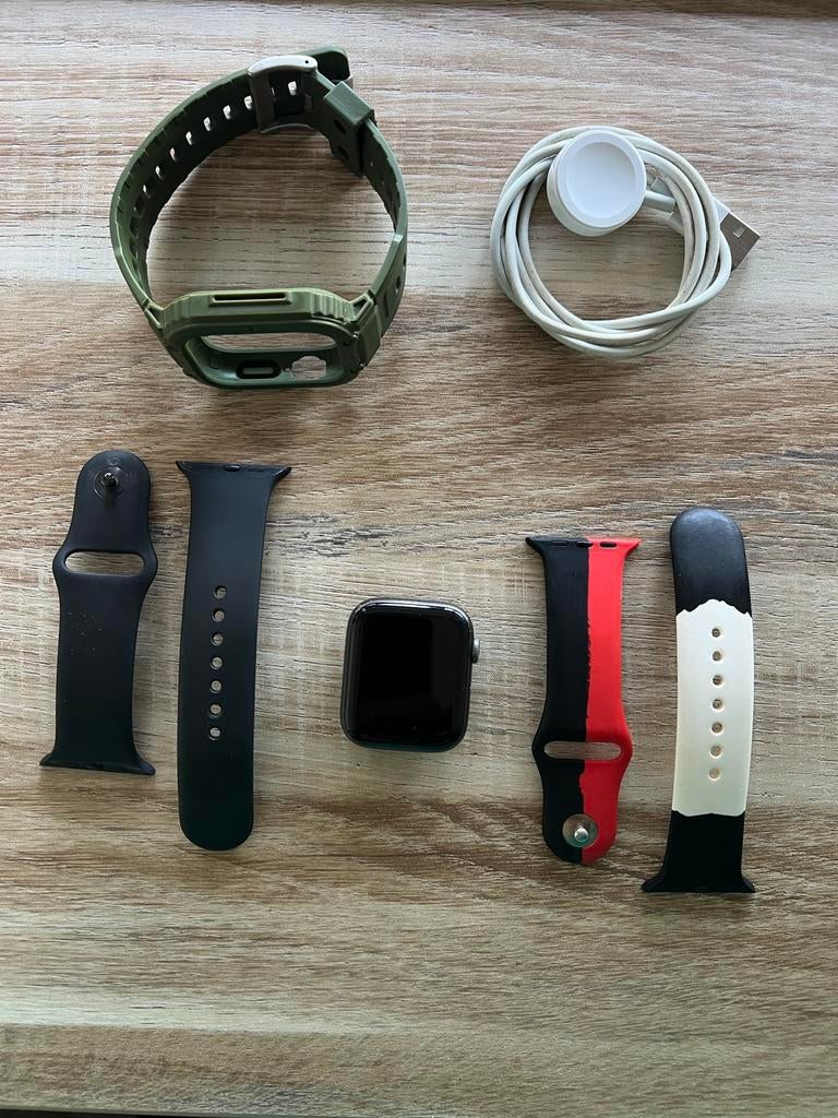 Apple Watch Series 4 (44mm), Ophalen of Verzenden, Zo goed als nieuw, Zwart, IOS