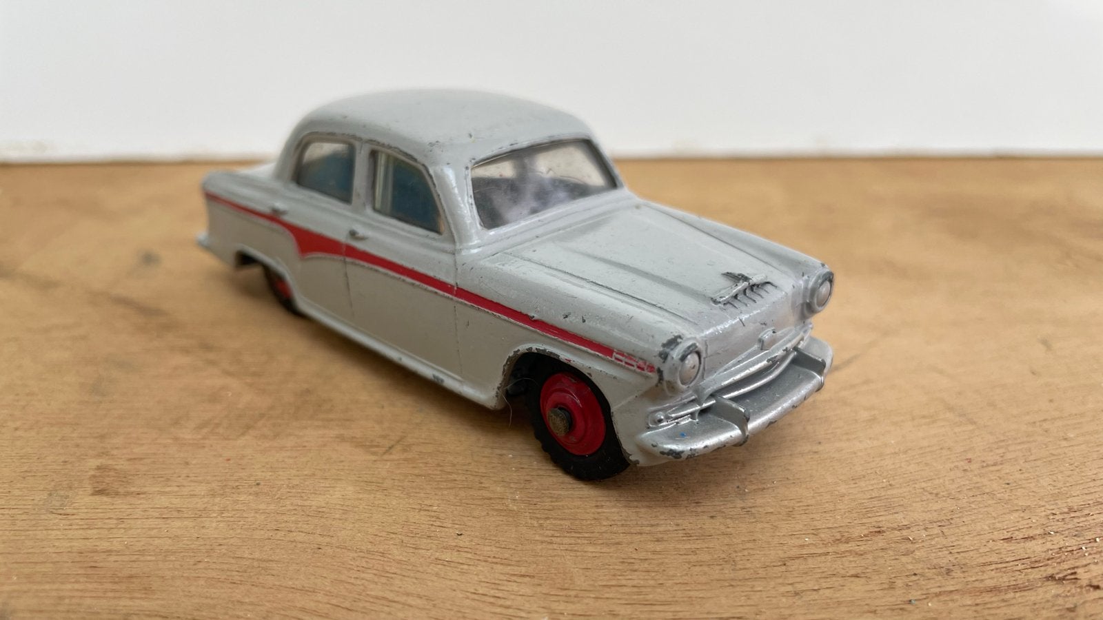 Dinky Toys Austin A105 - Vintage modelauto, Ophalen of Verzenden