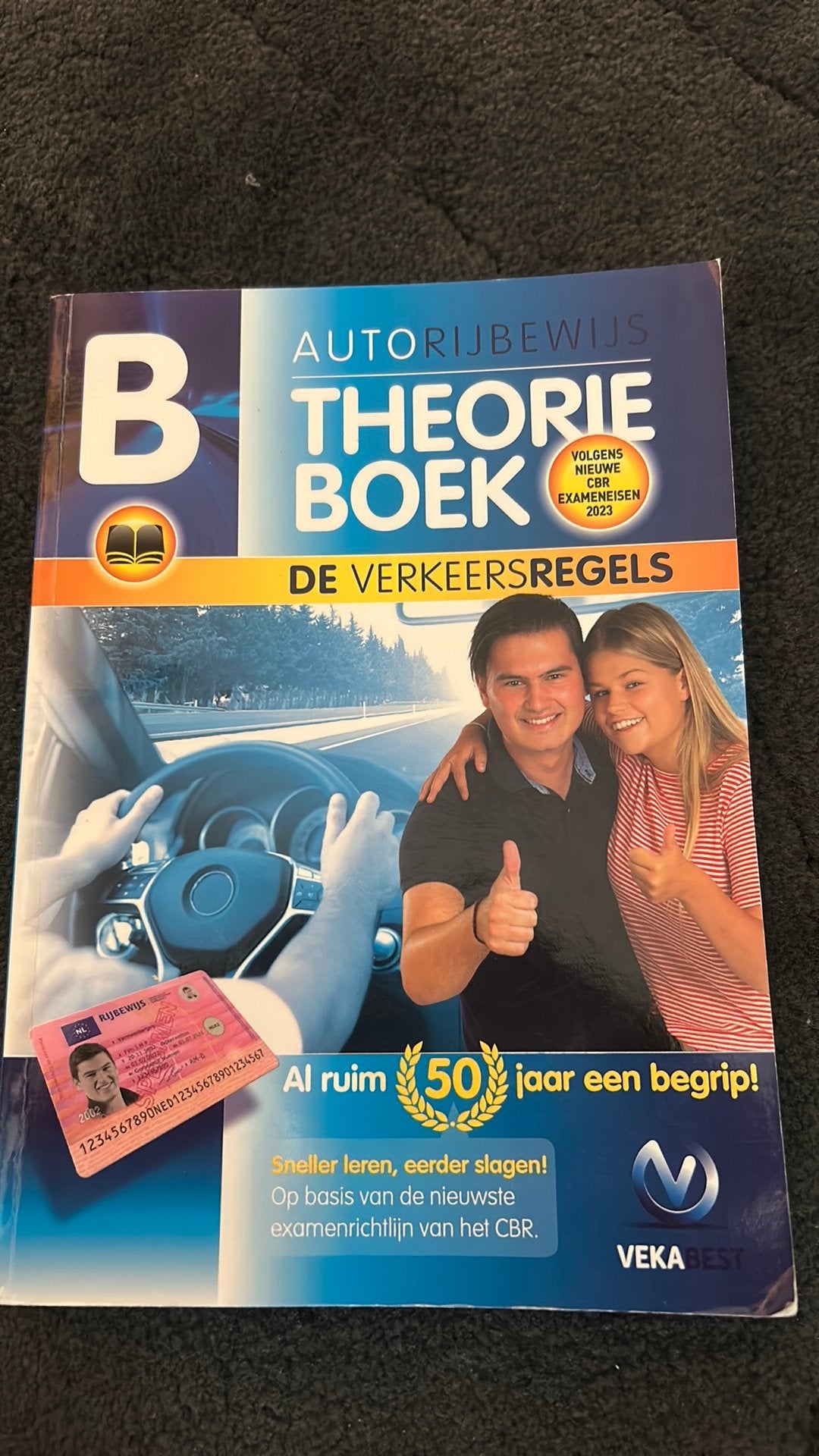 Auto Theorieboek VekaBest Editie, Verzenden, Zo goed als nieuw, Overige niveaus, Nederlands