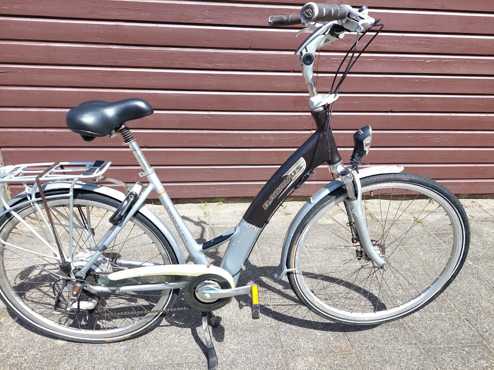 Een mooie fiets 28inch, Fietsen en Brommers, Fietsen | Dames | Damesfietsen, Ophalen, Versnellingen, Batavus, Zo goed als nieuw