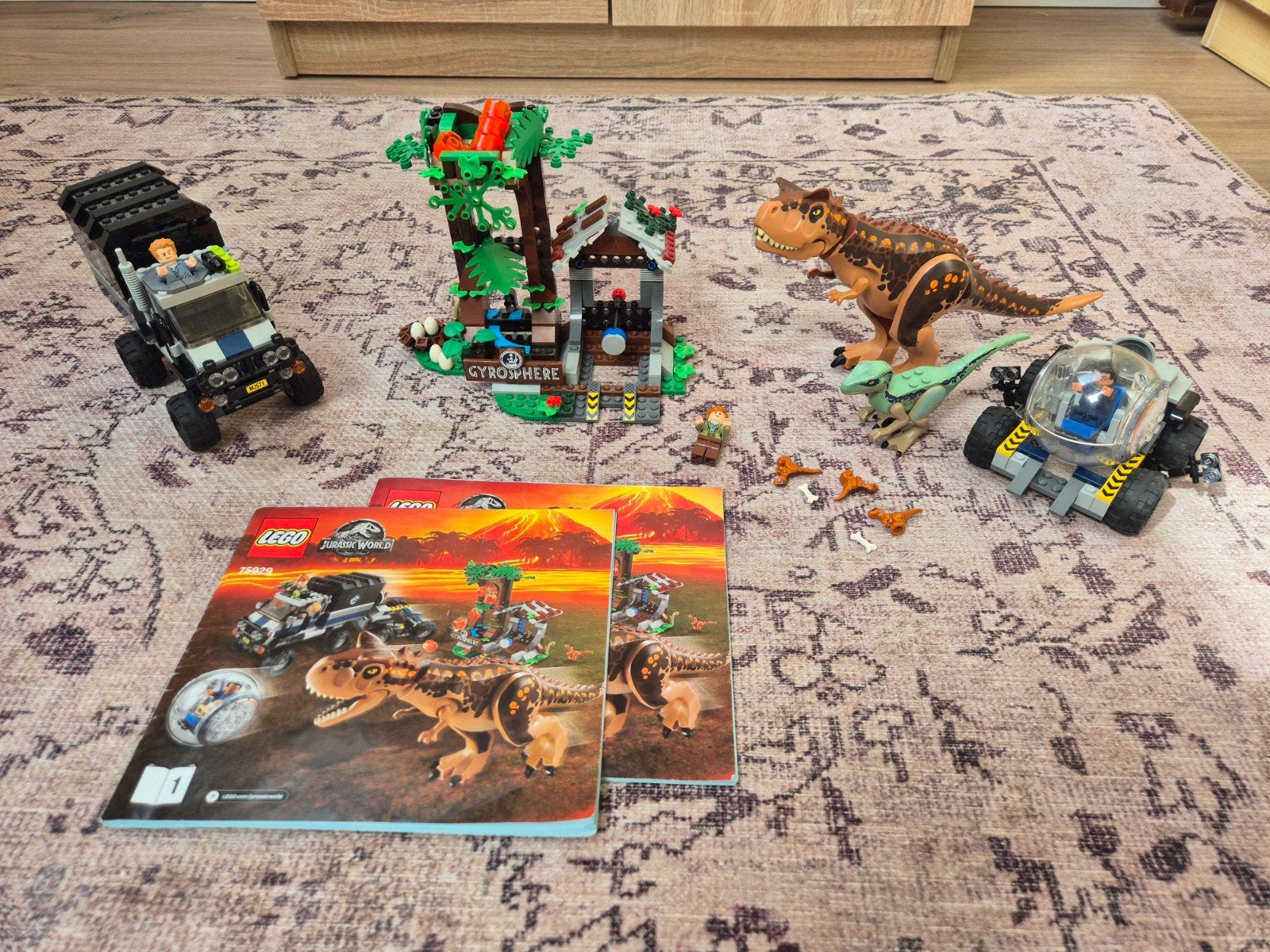 Lego Jurassic World 75929 Carnotaurus Gyrosphere Ontsnapping, Compleet, Jurassic World, Lego, Ophalen of Verzenden