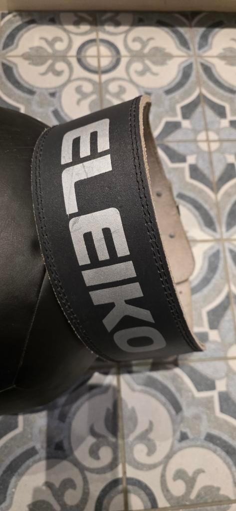 Eleiko Powerlift Riem Maat L - Zwart, Sport en Fitness, Fitnessmaterialen, Gebruikt, Halterriem, Buik, Rug, Ophalen of Verzenden