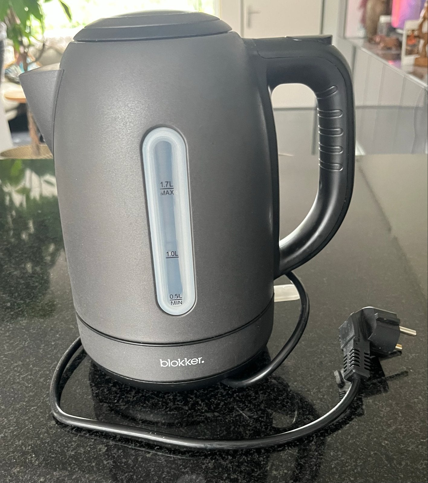 Blokker waterkoker 1.7L, 1 tot 2 liter, Ophalen, Gebruikt, Draadloos