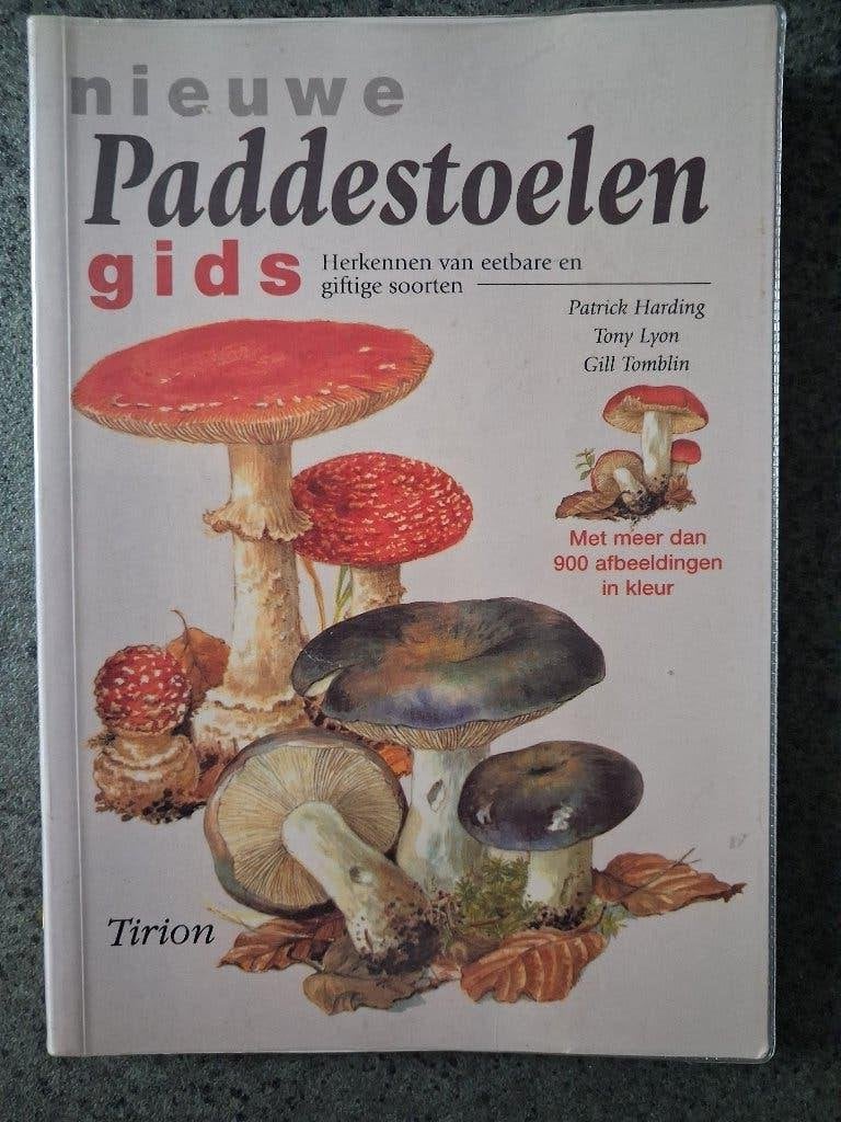 Nieuwe paddestoelengids, Ophalen of Verzenden, Zo goed als nieuw, Patrick Harding, Tony Lyon, Gill Tomblin, Natuurwetenschap