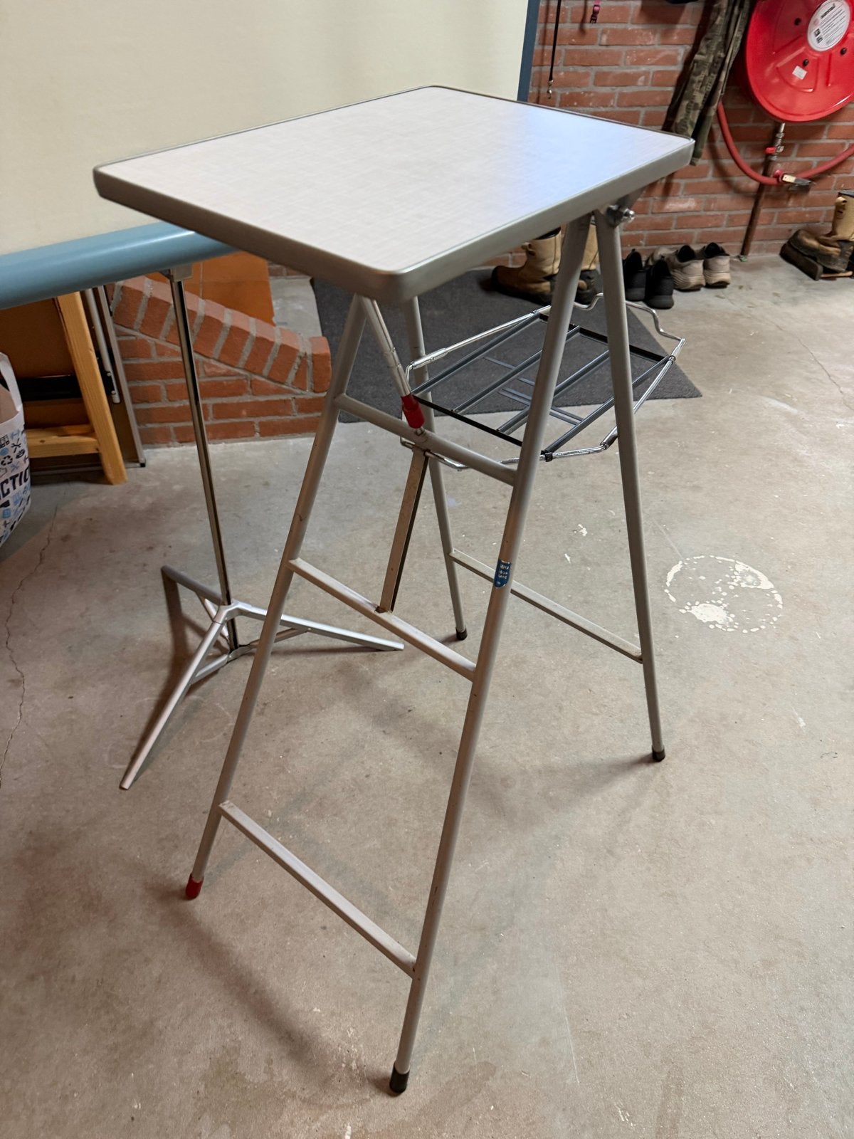 Dia projector tafel - Vintage en functioneel, Ophalen, Gebruikt