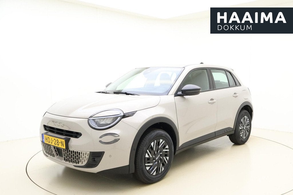 Fiat 600 1.2 Hybrid Urban 136 PK | Navigatie | Keyless | Cli, Auto's, Fiat, 145 pk, Stof, Gebruikt, 1199 cc