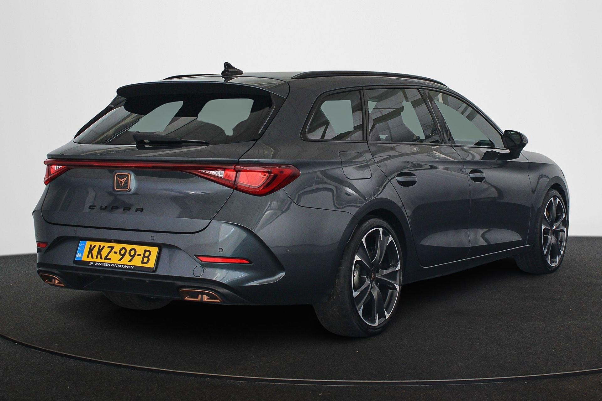 CUPRA Leon Sportstourer 1.4 e-Hybrid VZ 245 PK Stoel-Stuurve, Auto's, Cupra, Gebruikt, 4 cilinders, Leon, https://media-marktplaats.export.dv.nl/22988776366/document-1.pdf