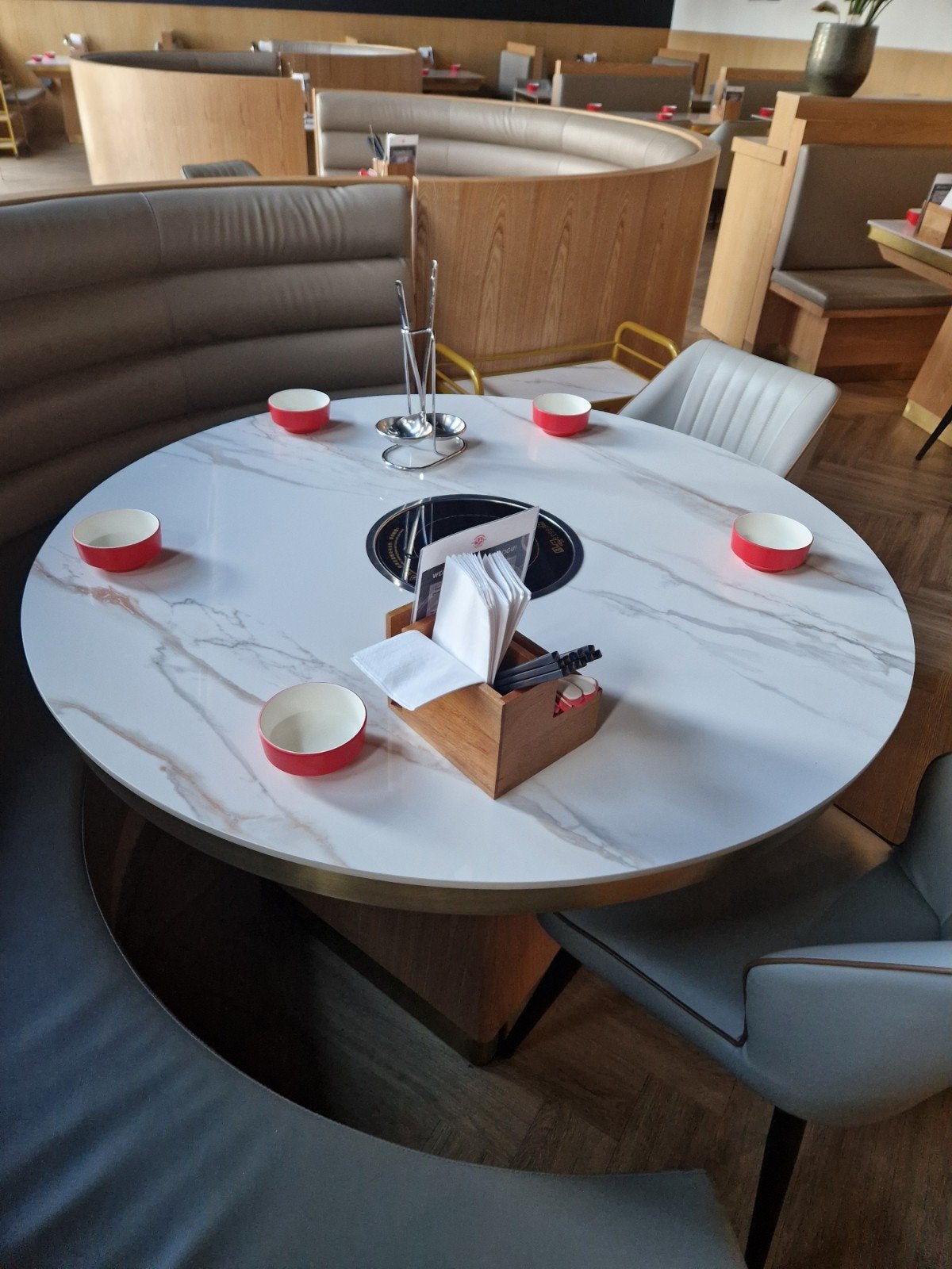 Ronde Fondue/Hotpot Tafel 120cm met Ingebouwde Pan, Ophalen, Overige materialen, Rond, Vier personen