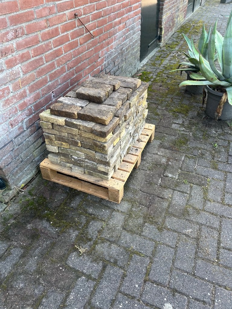 Oude friese geeltjes, Ophalen, Gebruikt, Bakstenen