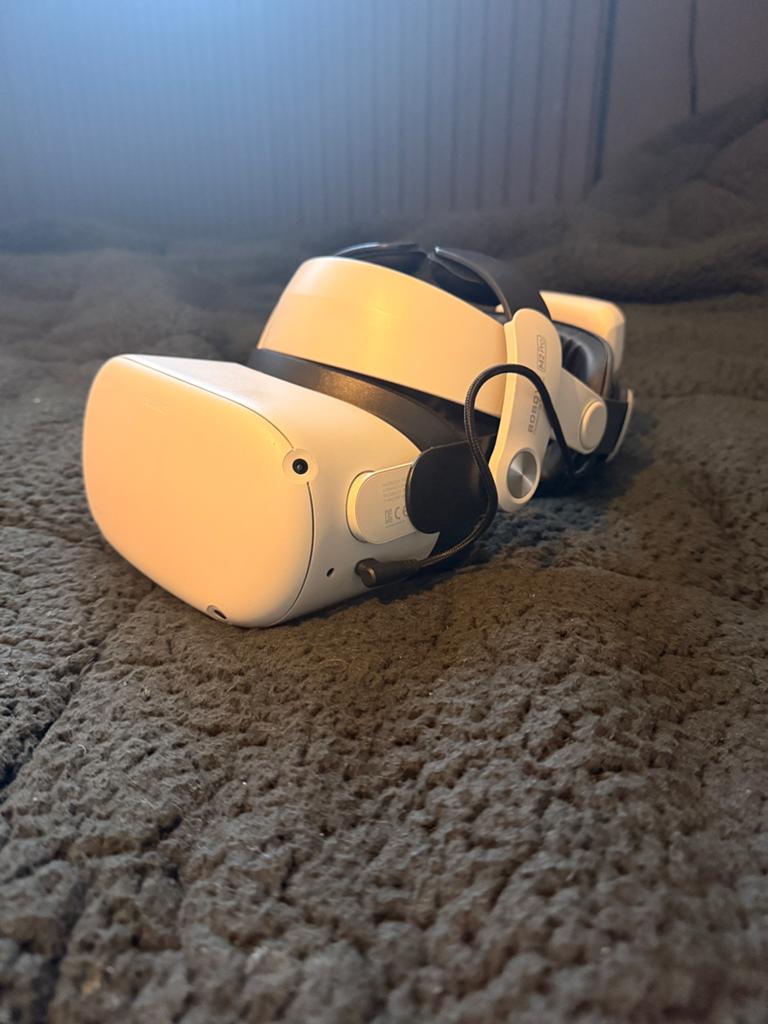Meta quest 2 rijk uiterust!, Spelcomputers en Games, Virtual Reality, Ophalen, Gebruikt, VR-bril, Overige platformen